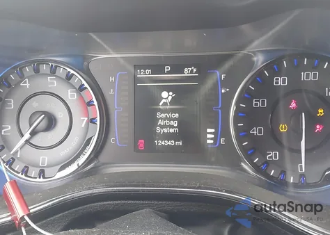 2015 Chrysler 200 S z USA, uszkodzony, nr VIN 1C3CCCBB0FN750177